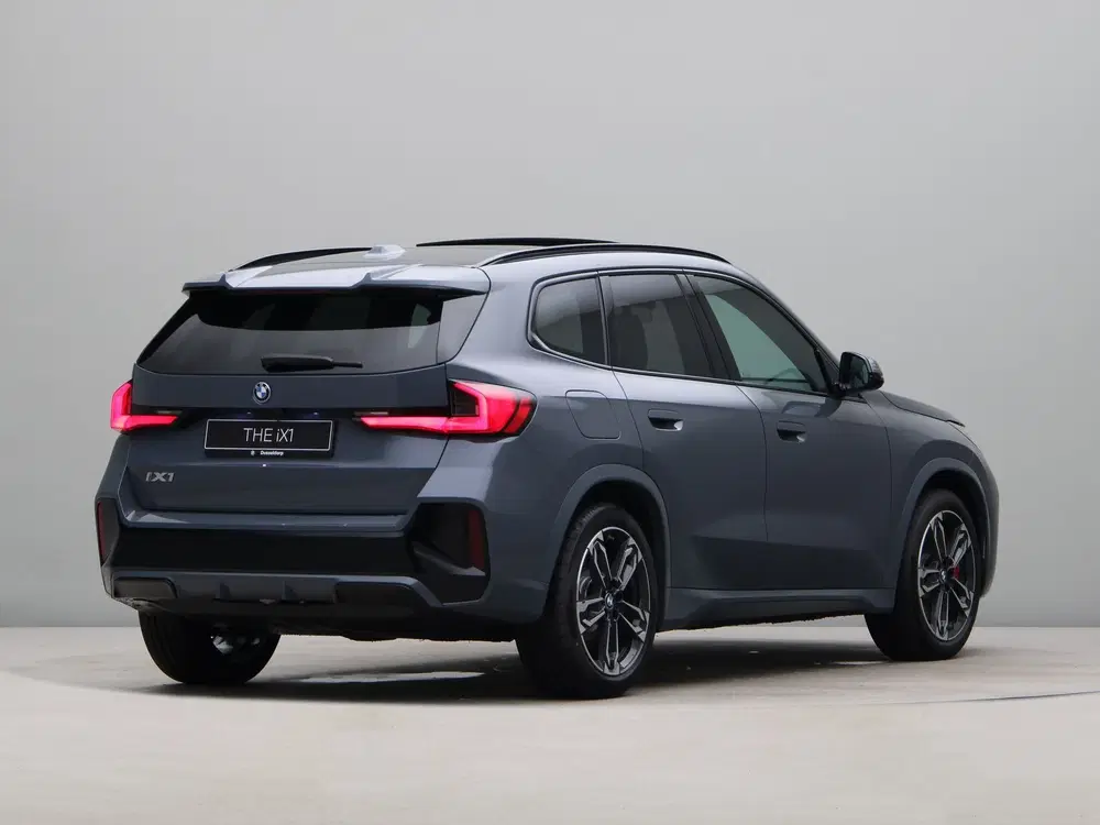 BMW iX1 eDrive20 67 kWh M Sport Edition (bj 2026 uit 2026, foto 9