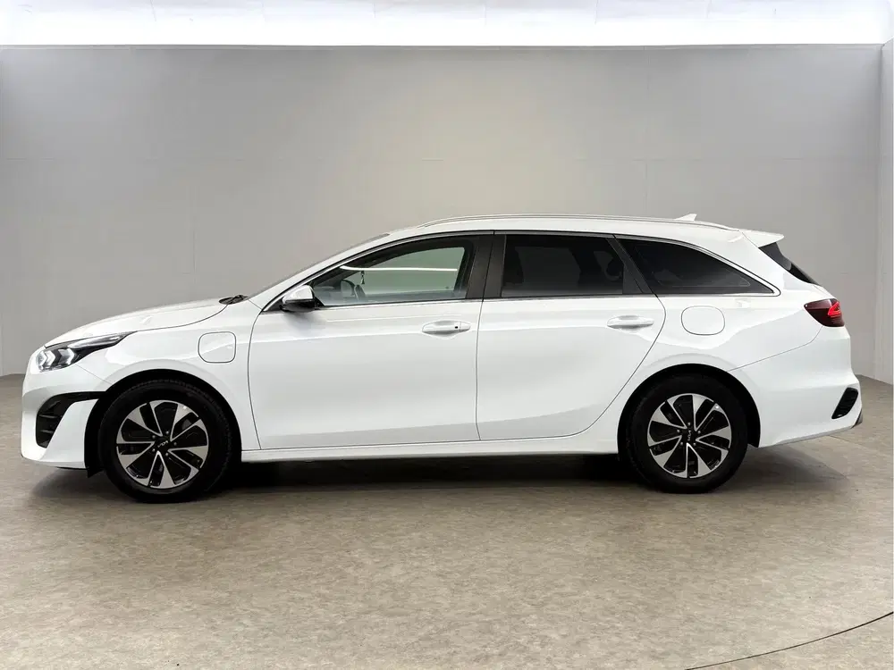 Kia Ceed 1.6 GDI PHEV DynamicLine uit 2023, foto 10