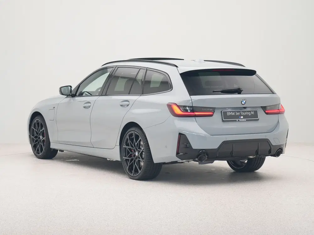 BMW 3-serie 330e Touring M Sport Pro uit 2026, foto 11