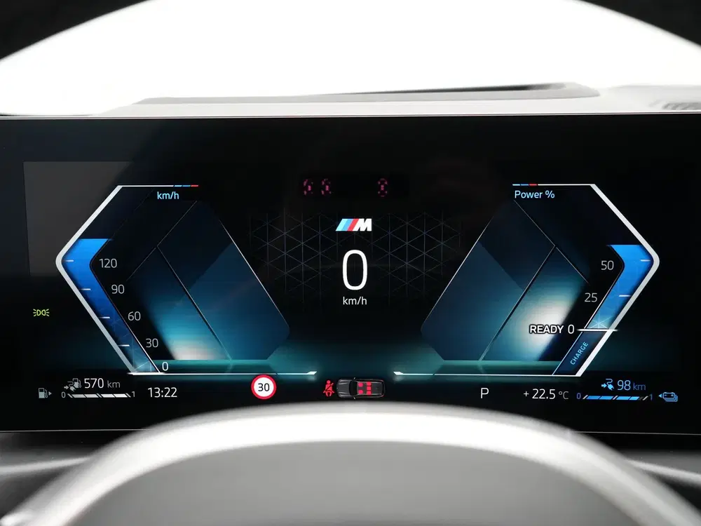 BMW 3-serie 330e Touring M Sport Pro uit 2026, foto 3