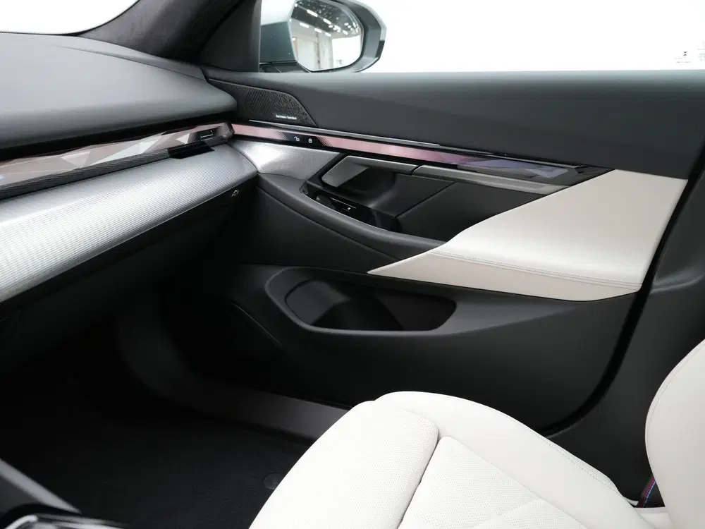 BMW i5 eDrive40 Touring M-Sportpakket Pro 84 kWh uit 2026, foto 15