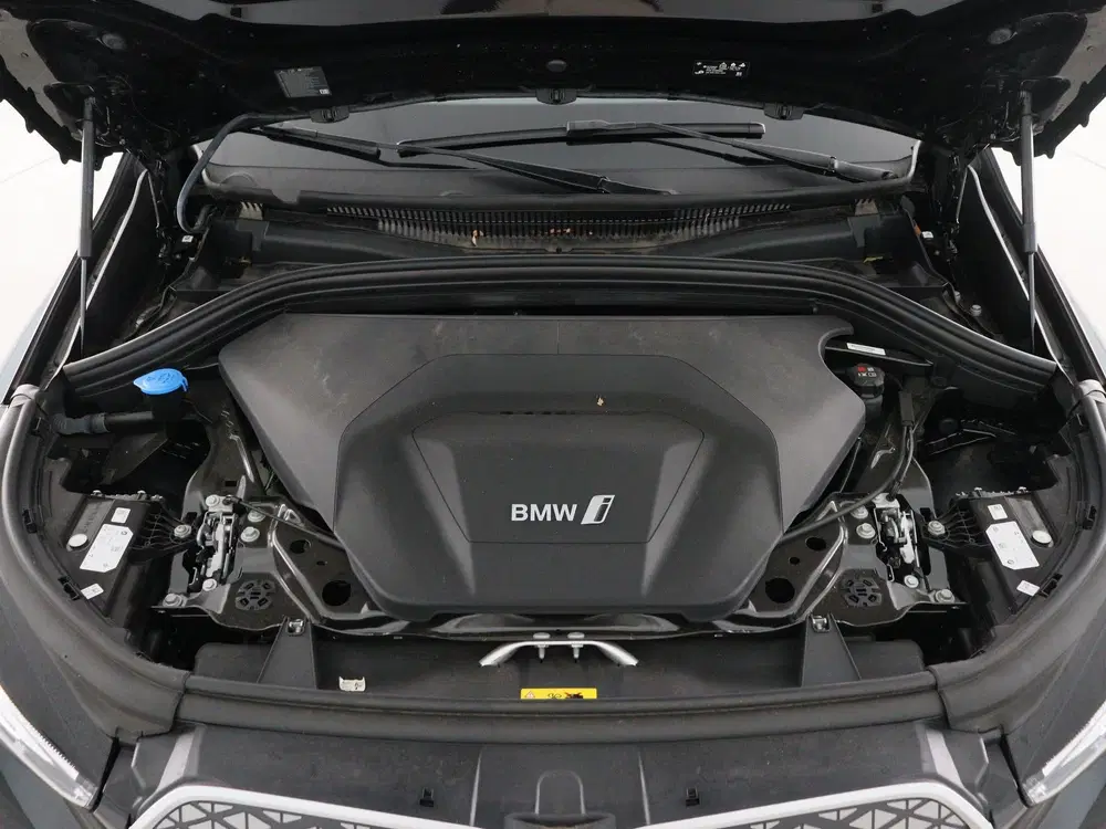 BMW iX1 eDrive20 M Sport uit 2025, foto 5
