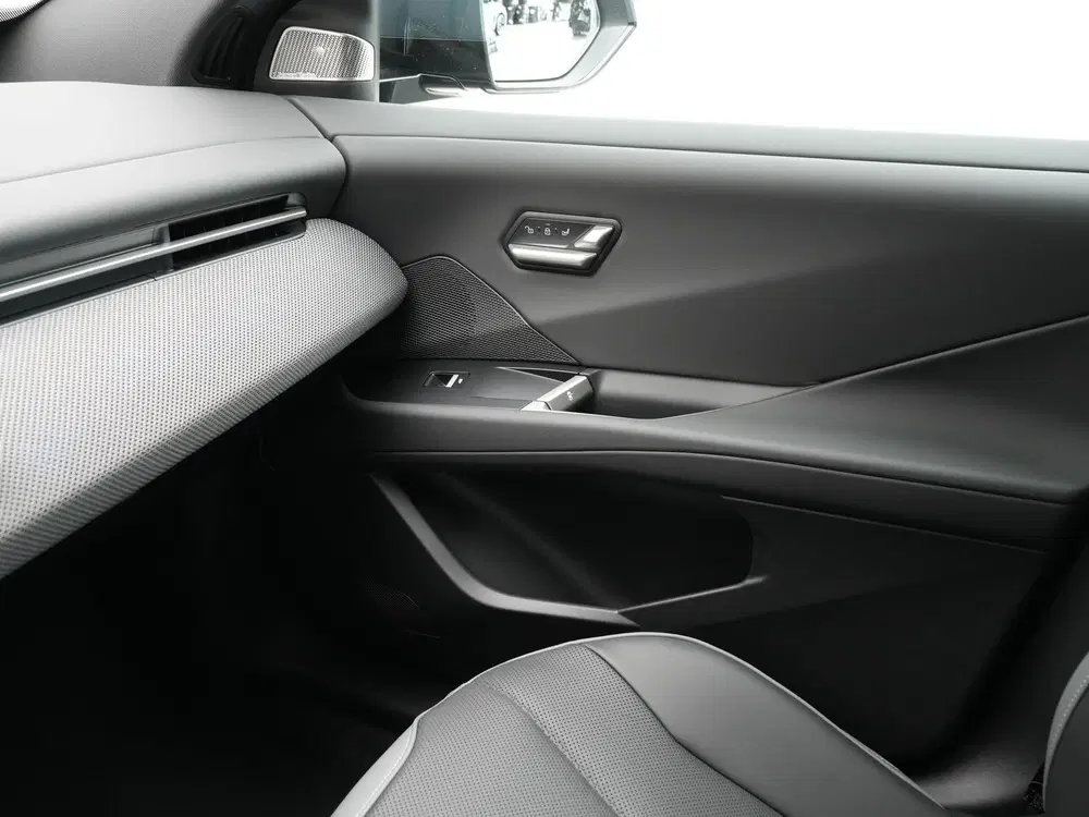 BMW iX3 40 eDrive M-Sport 83 kWh (bj 2026 uit 2026, foto 15