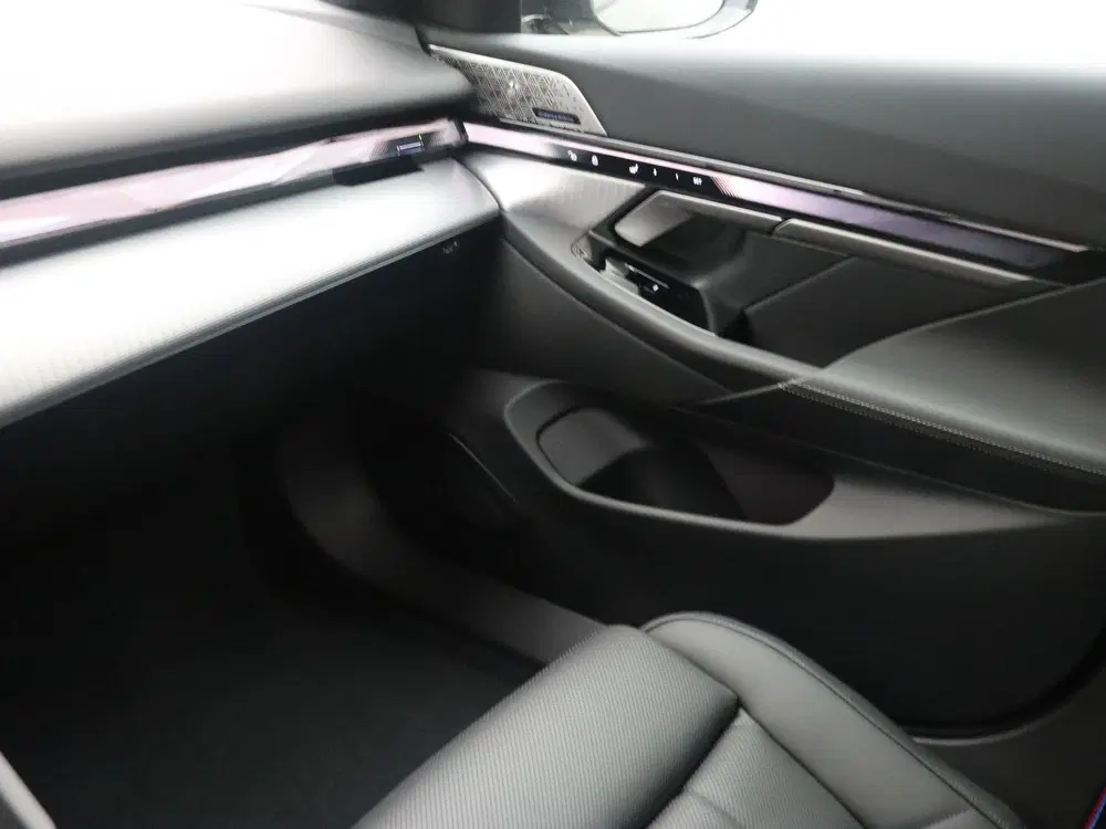BMW i5 eDrive40 Touring M-Sport Pro uit 2026, foto 15