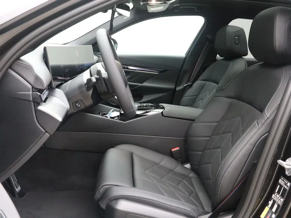 BMW i5 eDrive40 Touring M-Sport Pro uit 2026, foto 5