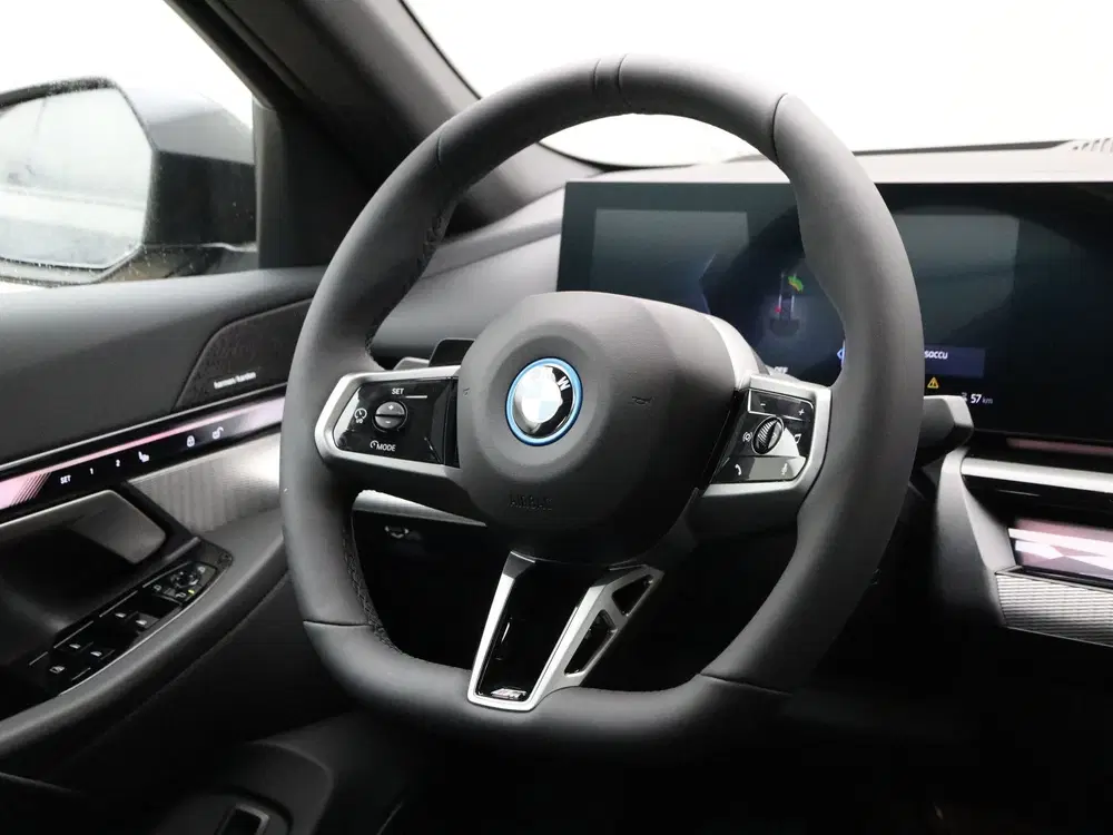 BMW i5 eDrive40 Sedan M-Sport Pro uit 2026, foto 2