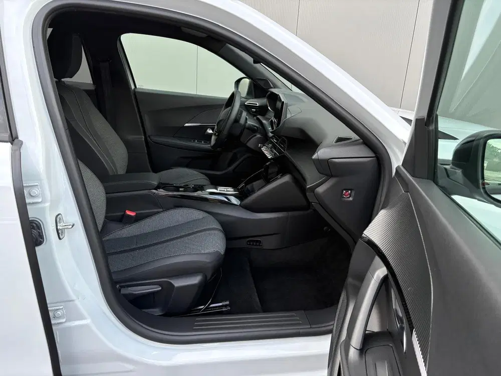Peugeot 2008 EV Allure 54 kWh Parkeerhulp uit 2025, foto 11