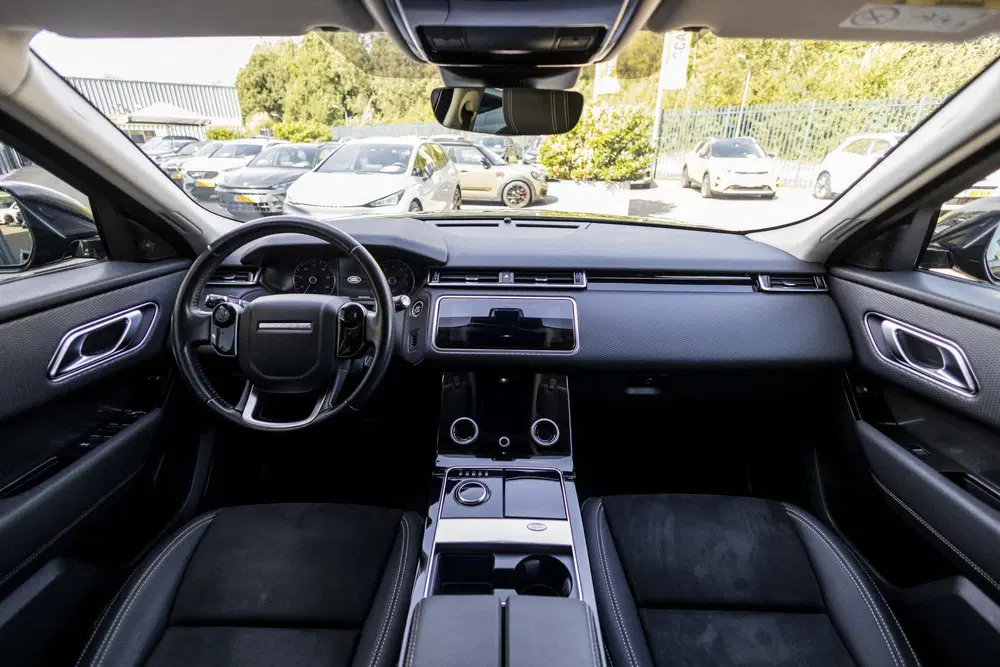 Land Rover Range Rover Velar 2.0 P250 Turbo AWD SE uit 2020, foto 2