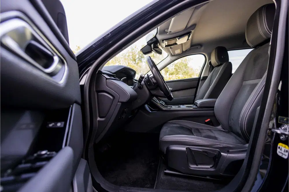Land Rover Range Rover Velar 2.0 P250 Turbo AWD SE uit 2020, foto 4