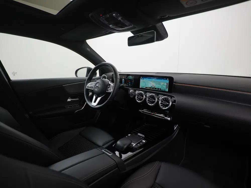 Mercedes-Benz A-Klasse 250e Business Line uit 2022, foto 2