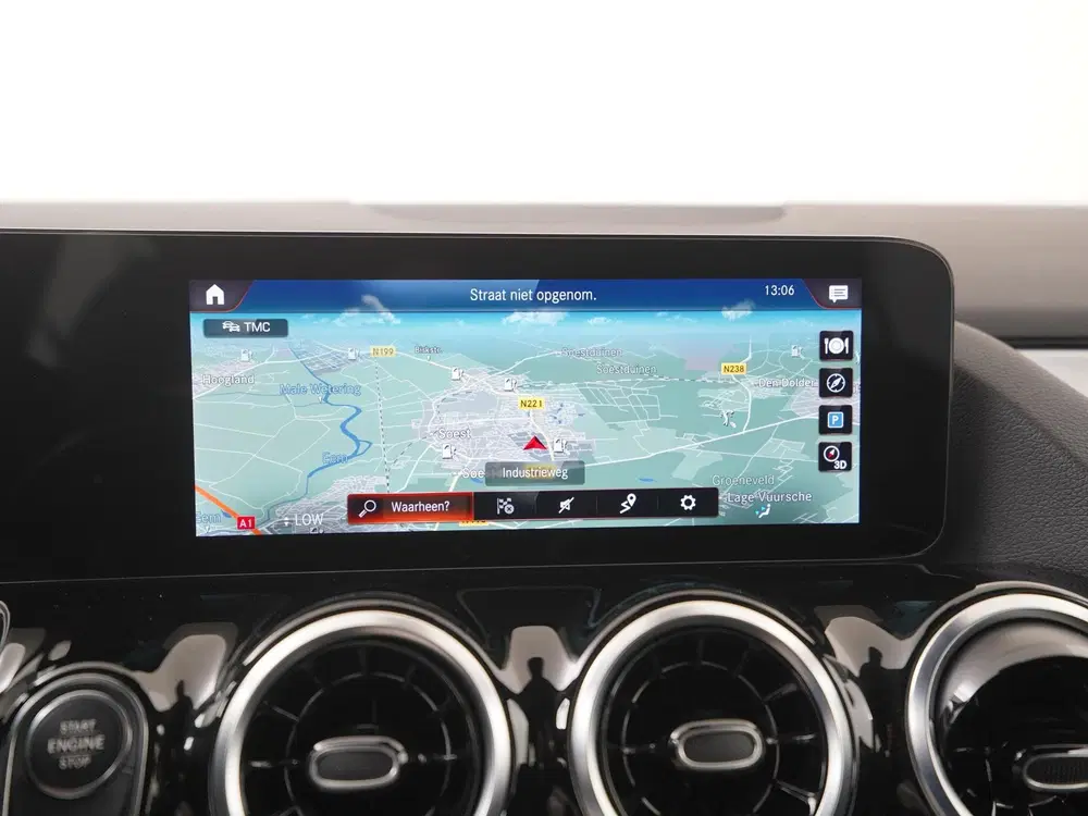 Mercedes-Benz GLA 250e Business Line uit 2022, foto 13
