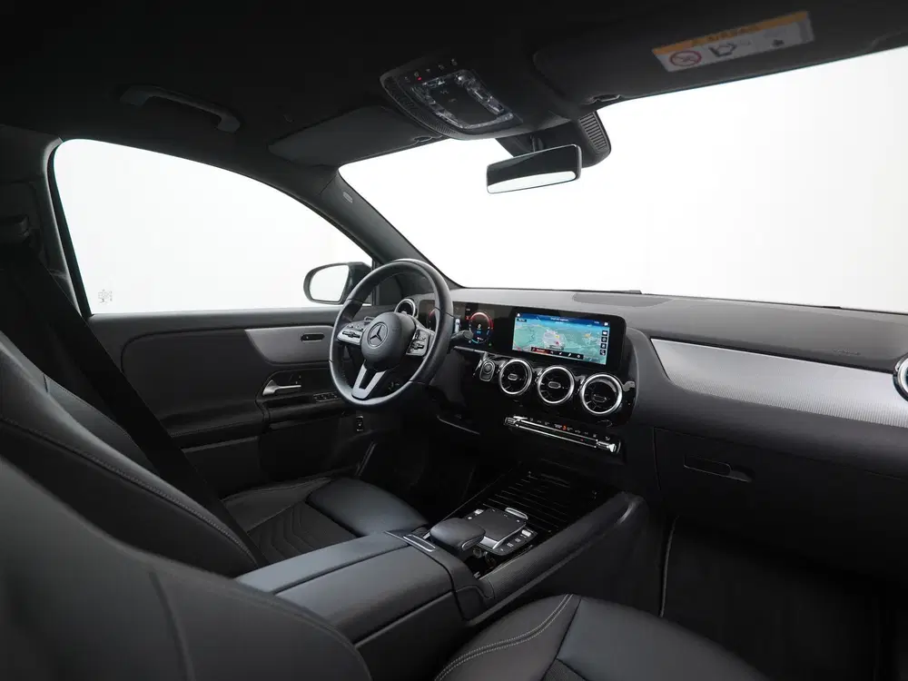Mercedes-Benz GLA 250e Business Line uit 2022, foto 2
