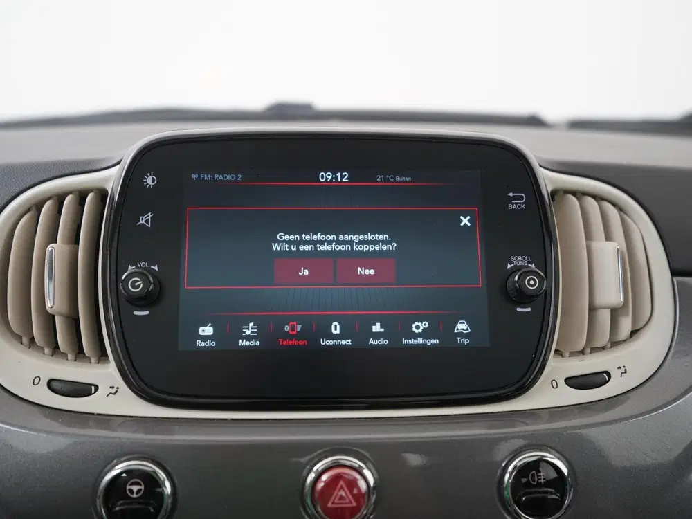 Fiat 500 1.0 Hybrid Dolcevita uit 2022, foto 14