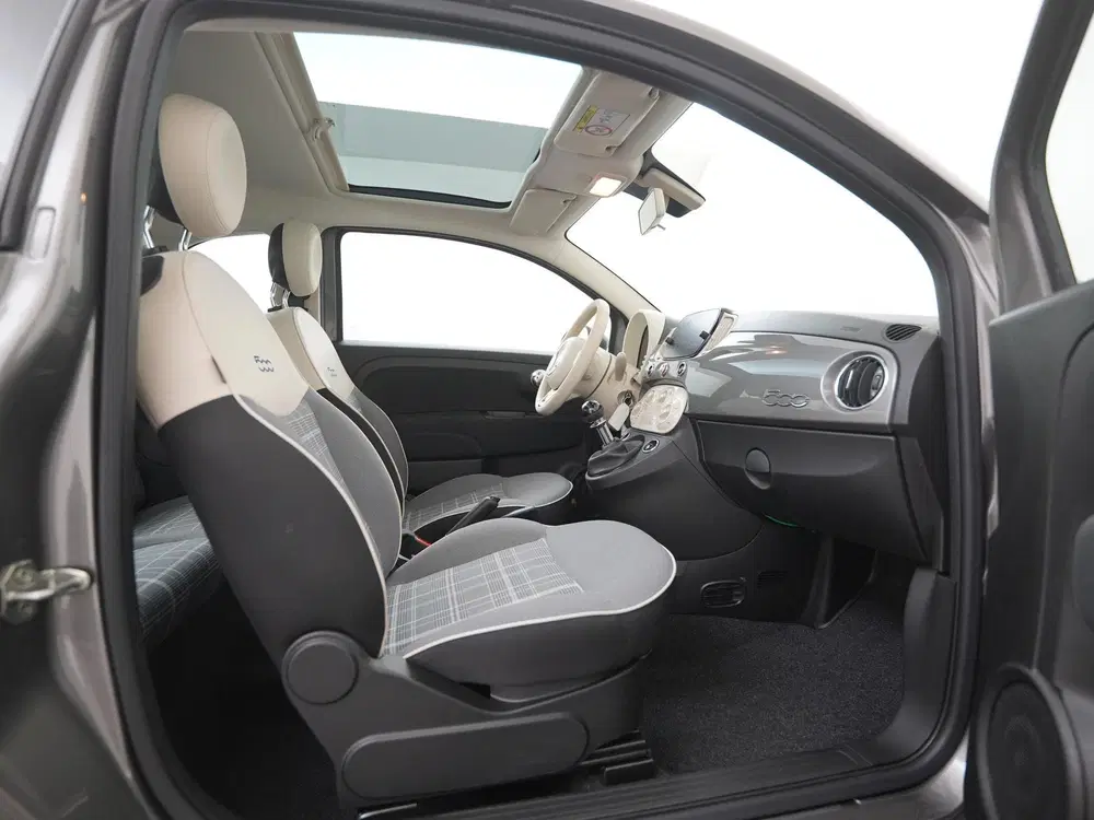 Fiat 500 1.0 Hybrid Lounge uit 2020, foto 3