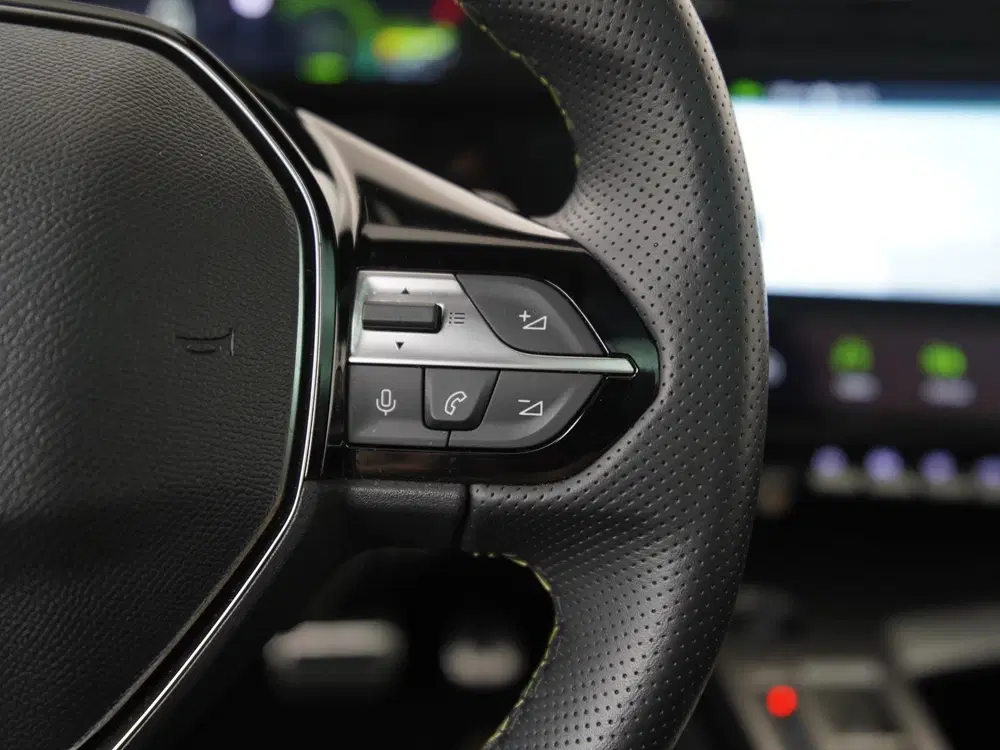 Peugeot 308 1.2 Hybrid 145 e-DCS6 GT uit 2024, foto 9