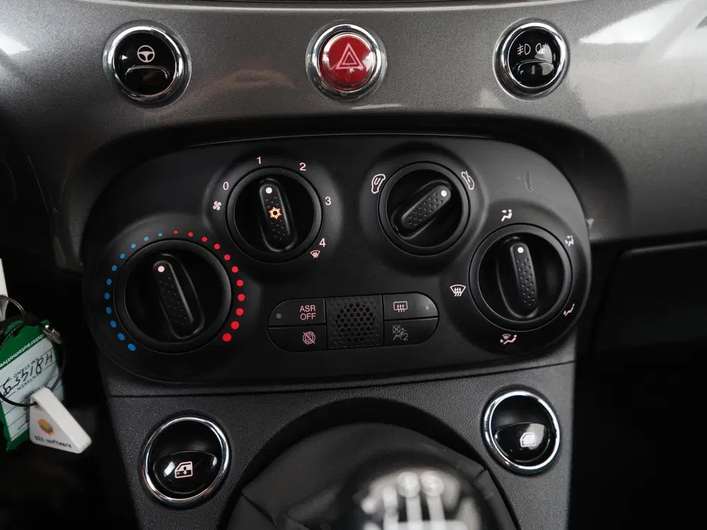 Fiat 500 1.0 Hybrid uit 2023, foto 11