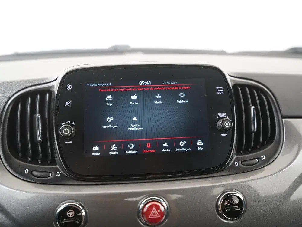 Fiat 500 1.0 Hybrid uit 2023, foto 15