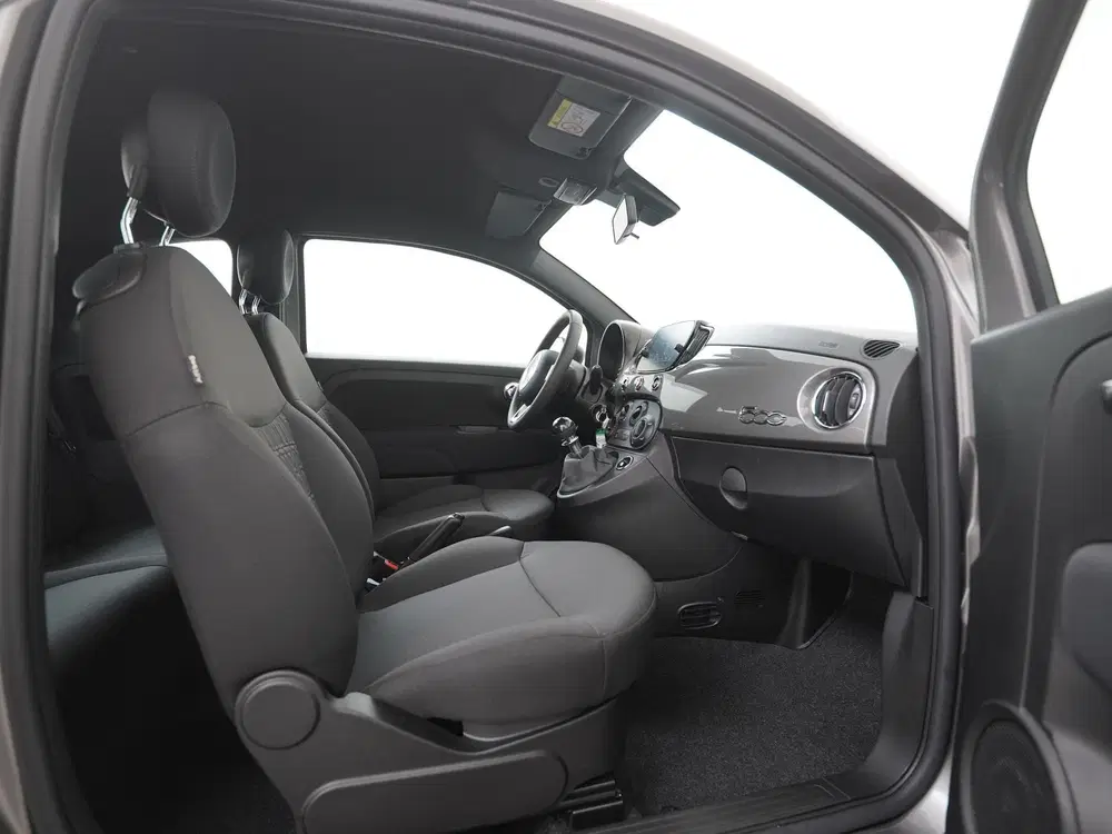 Fiat 500 1.0 Hybrid uit 2023, foto 3
