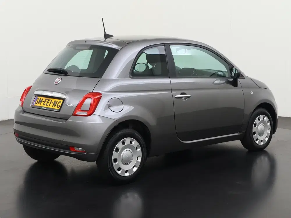 Fiat 500 1.0 Hybrid uit 2023, foto 4