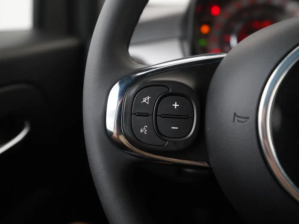 Fiat 500 1.0 Hybrid uit 2023, foto 7