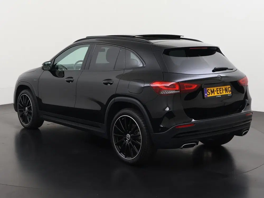 Mercedes-Benz GLA 250e AMG Night uit 2020, foto 7