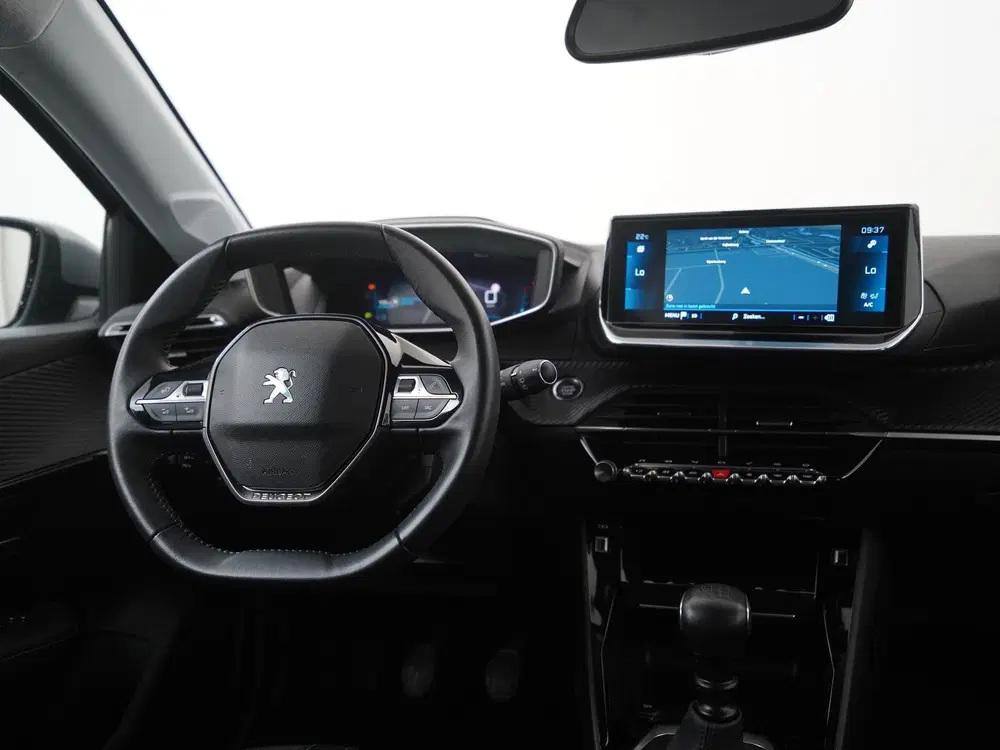 Peugeot 208 1.2 PureTech Blue Lease Allure uit 2021, foto 5