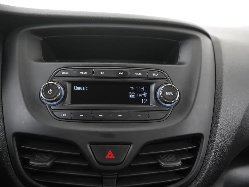 Opel Karl 1.0 ecoFLEX 120 Jaar Edition uit 2019, foto 12
