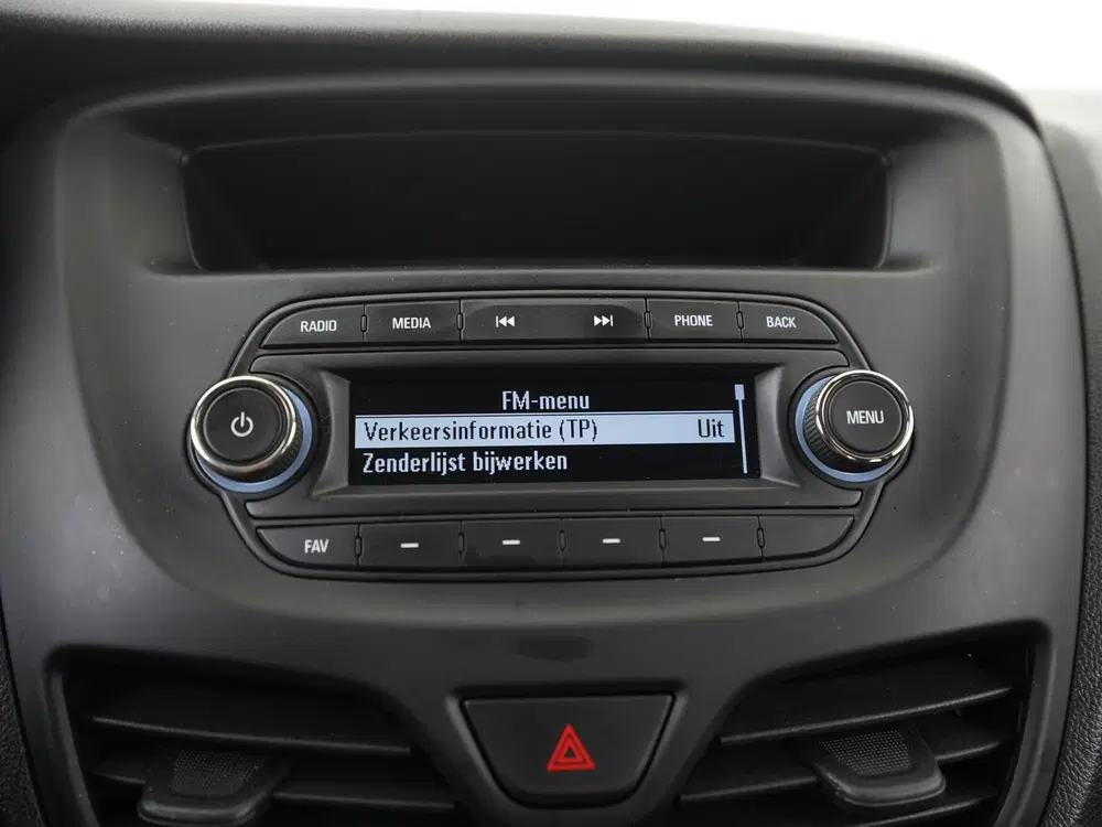 Opel Karl 1.0 ecoFLEX 120 Jaar Edition uit 2019, foto 15