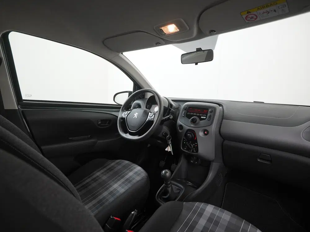 Peugeot 108 1.0 e-VTi Active uit 2019, foto 2