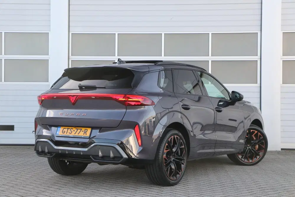 Cupra Terramar 1.5 TSI e-Hybrid 272pk VZ Performance uit 2024, foto 2