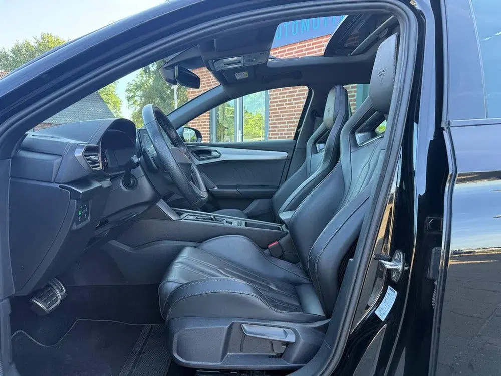 Cupra Leon 1.4 e-Hybrid 245PK VZ Copper Edition CUP N uit 2022, foto 6