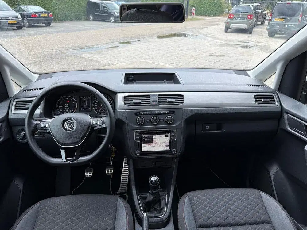 Volkswagen Caddy 1.0 TSI Join Navi uit 2019, foto 8