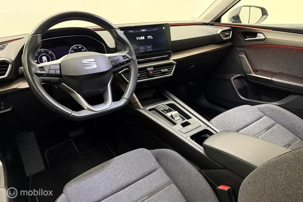 SEAT Leon 1.4 TSI eHybrid PHEV uit 2021, foto 14