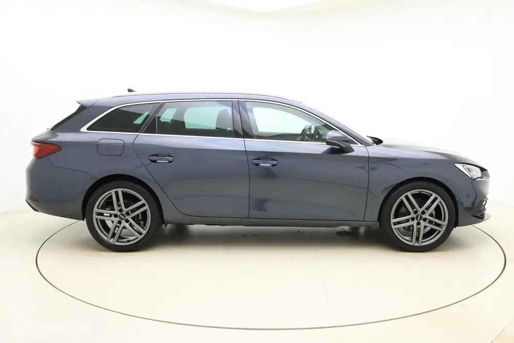 SEAT Leon 1.4 TSI eHybrid PHEV uit 2021, foto 6