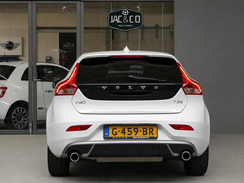 Volvo V40 1.5 T3 Automaat R-Design Harman Kardon uit 2019, foto 10
