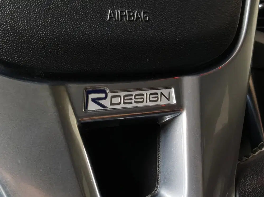 Volvo V40 1.5 T3 Automaat R-Design Harman Kardon uit 2019, foto 3