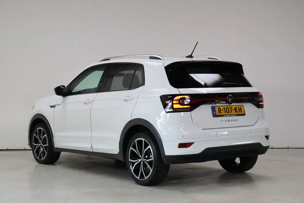 Volkswagen T-Cross 1.0 TSI Style Business R uit 2022, foto 6