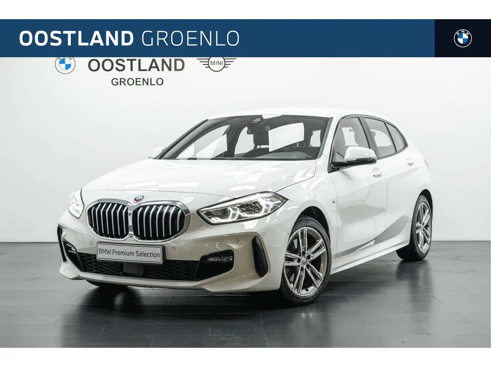 BMW 1-serie 118i Executive M Sport Automaat uit 2022
