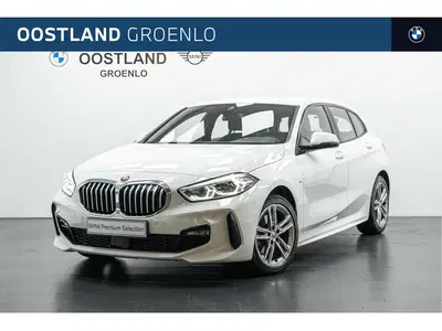 BMW 1-serie 118i Executive M Sport Automaat uit 2022