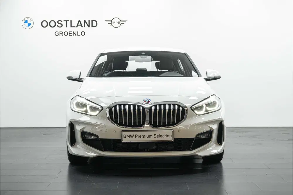 BMW 1-serie 118i Executive M Sport Automaat uit 2022, foto 10