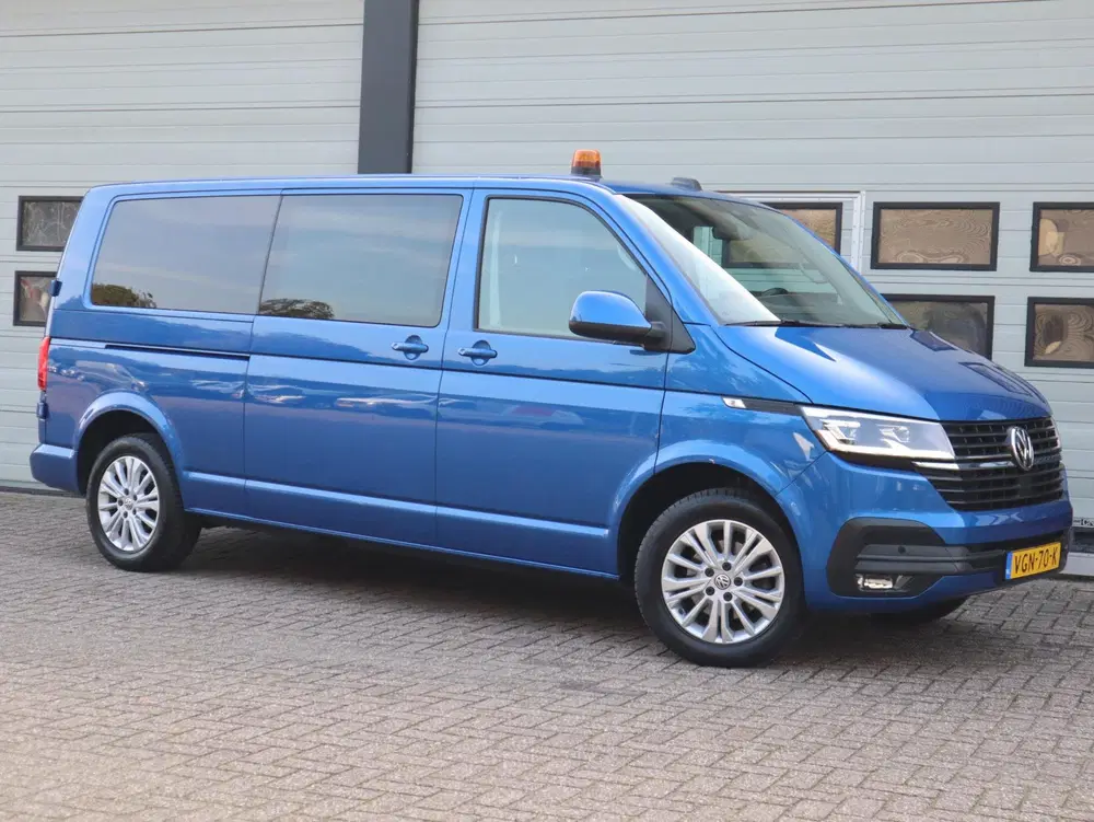 Volkswagen Transporter 2.0 TDI 150 pk DSG Automaat uit 2020, foto 2