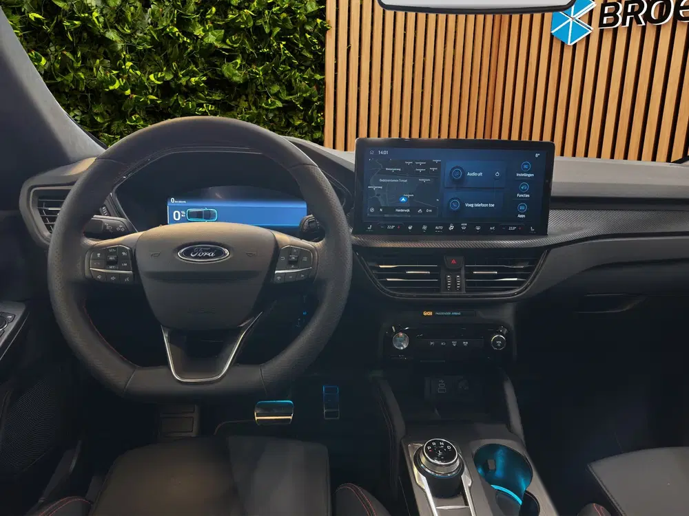 Ford Kuga 2.5 PHEV ST-Line X uit 2025, foto 11