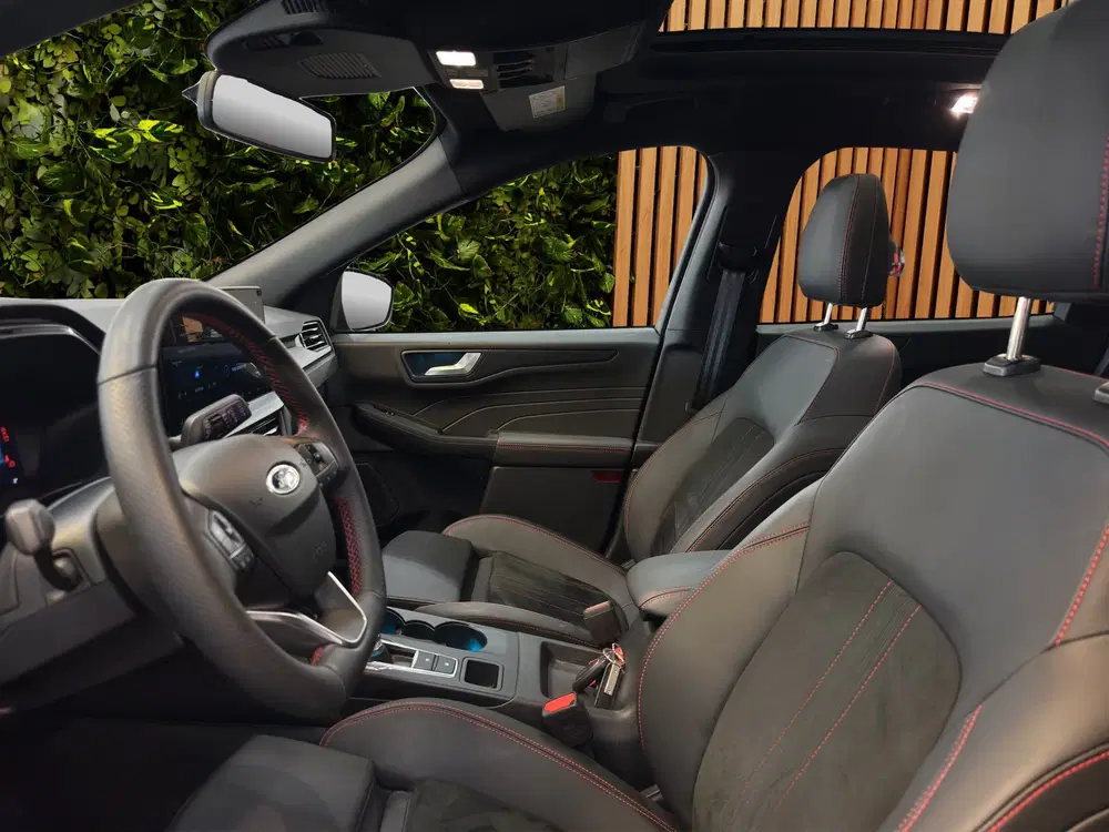 Ford Kuga 2.5 PHEV ST-Line X uit 2025, foto 5