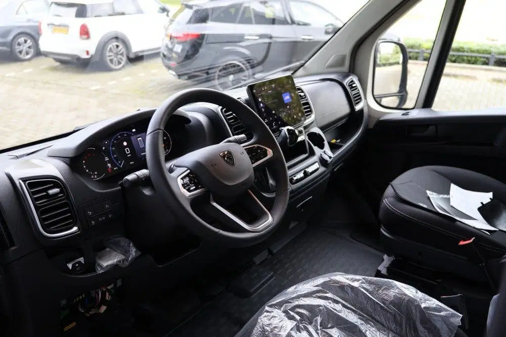 Peugeot Boxer 2.2 HDI 180 L4 *LED*CAMERA*TREKHAAK*CARPLA uit 2024, foto 11