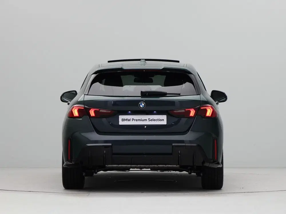 BMW 1-serie 120 M Sport Design Edition Aurora Diamond uit 2026, foto 10