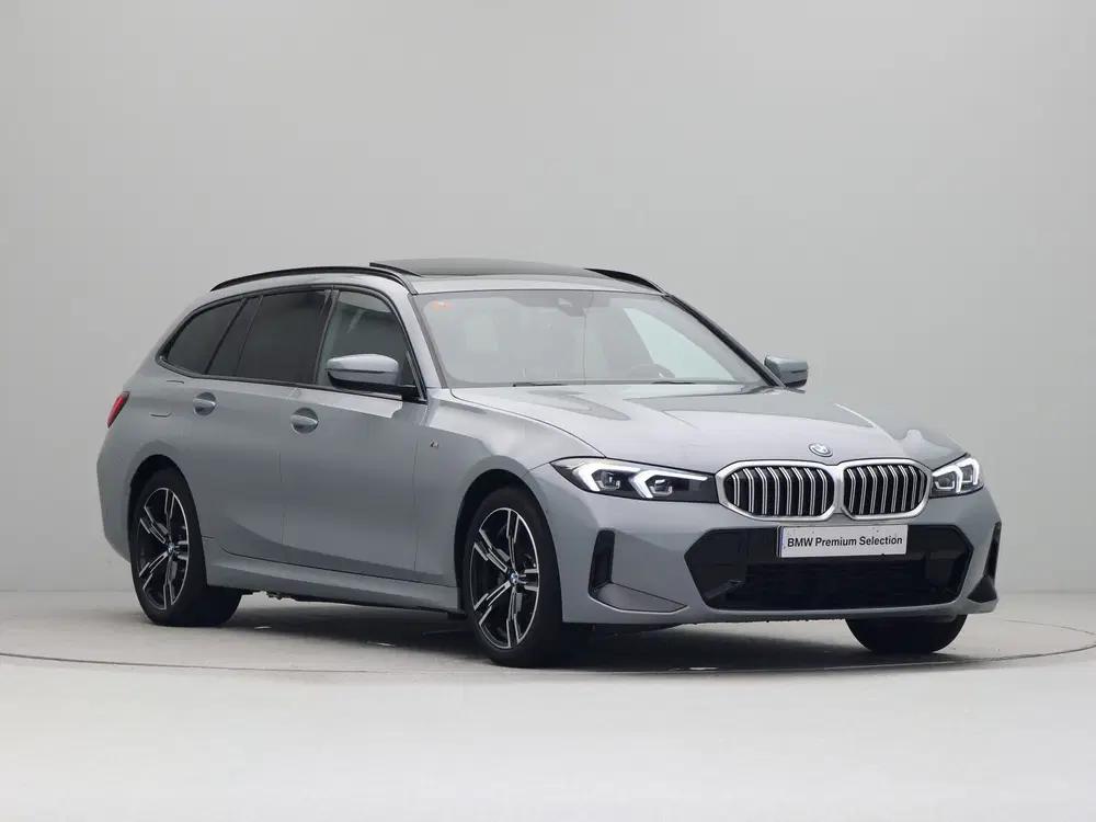 BMW 3-serie 330e Touring M Sport uit 2025, foto 7