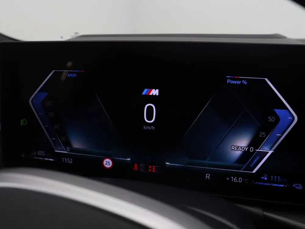 BMW 3-serie 330e Touring M Sport Pro uit 2026, foto 3