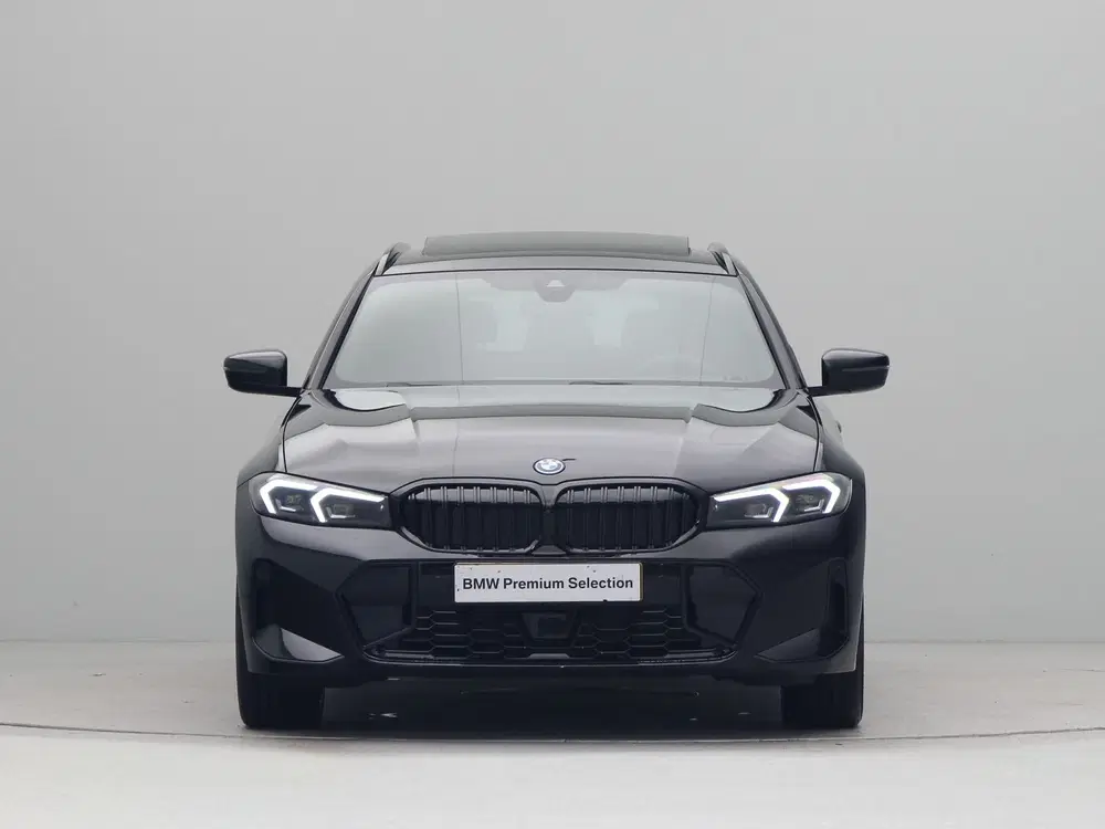 BMW 3-serie 330e Touring M Sport Pro uit 2026, foto 6