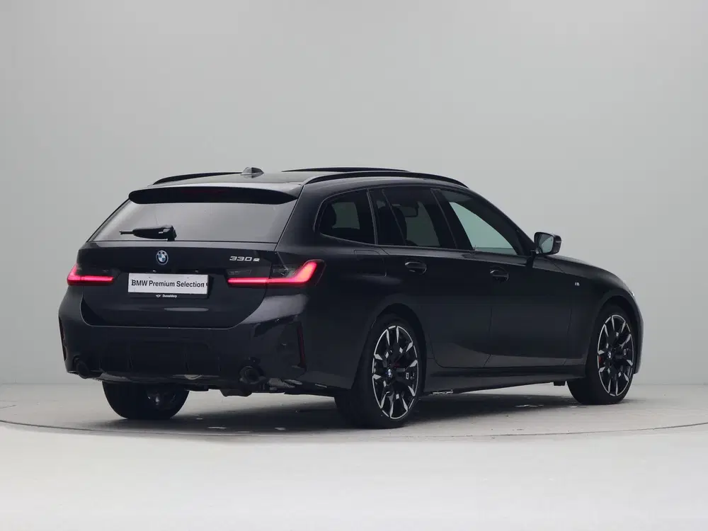 BMW 3-serie 330e Touring M Sport Pro uit 2026, foto 9