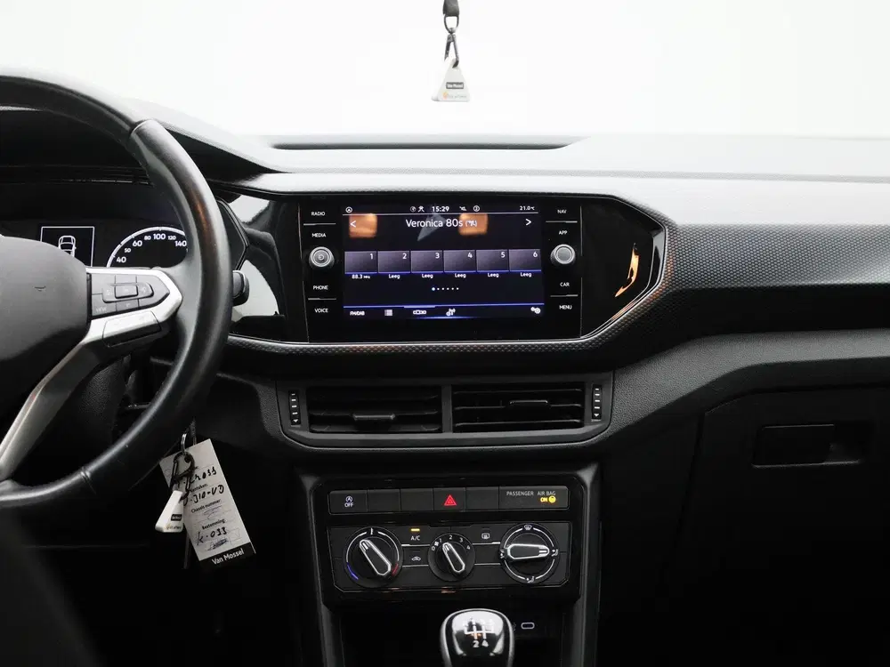 Volkswagen T-Cross 1.0 TSI Life uit 2021, foto 9